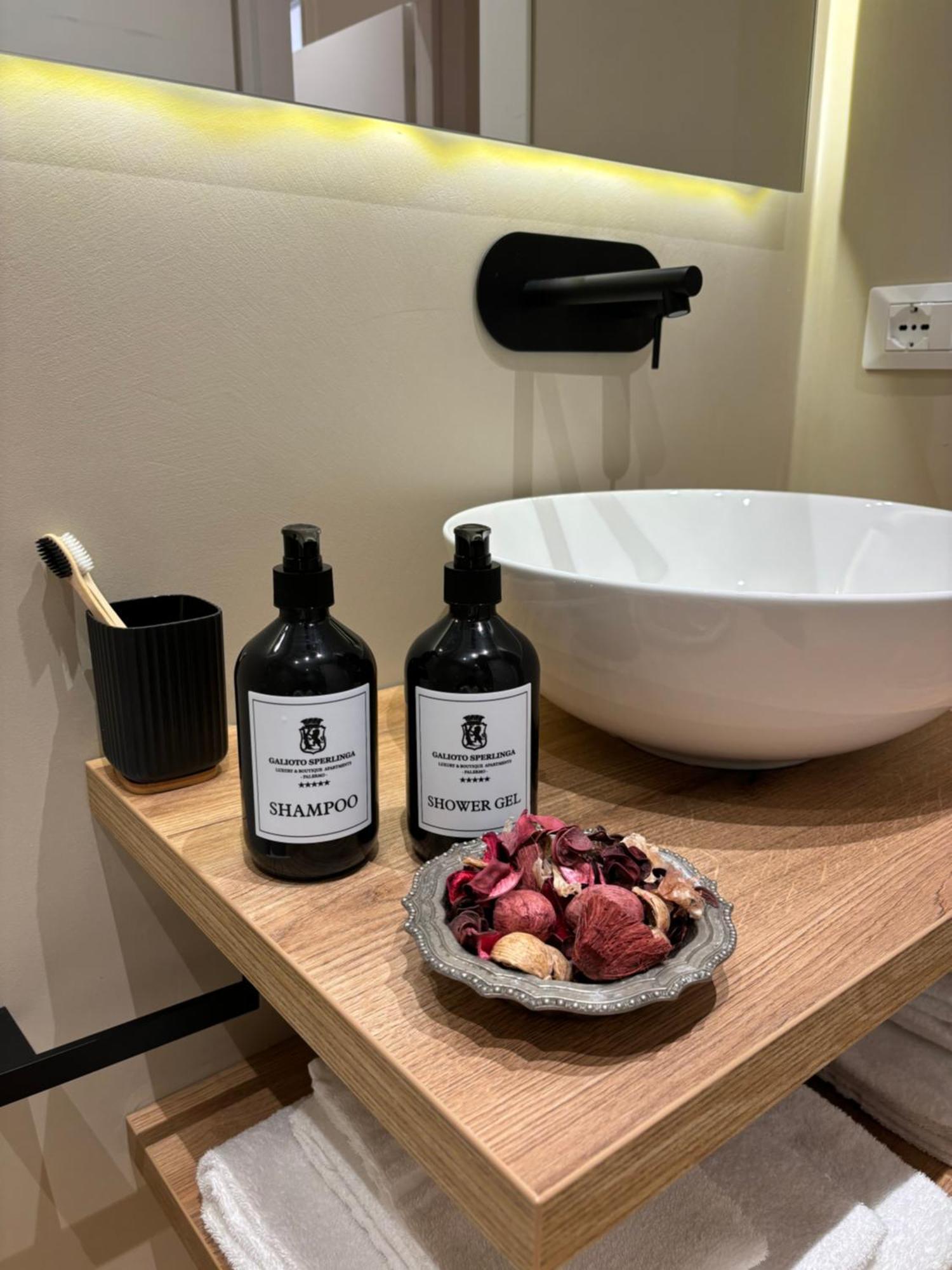 Galioto Sperlinga Luxury Boutique Apartments パレルモ エクステリア 写真